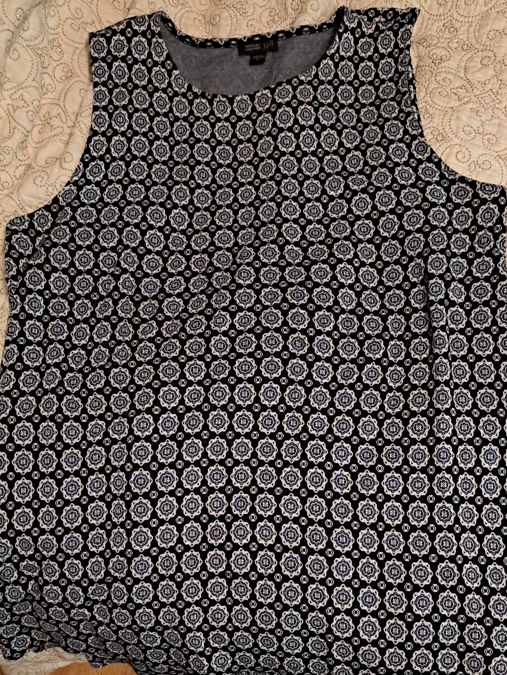 J Jill Blue & White Geometric Sleeveless Tunic-